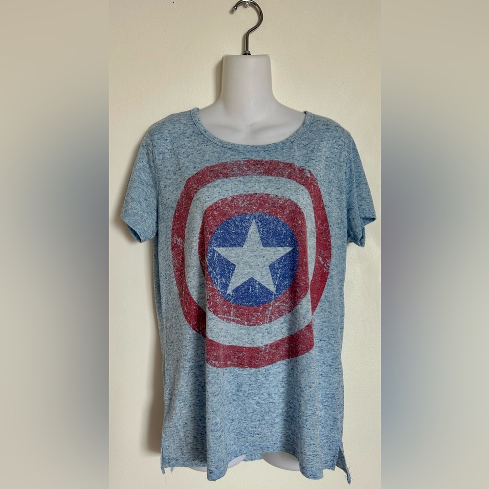 Marvel Comics | Women’s Light Blue Short Sleeve Captain America T-Shirt Size XL